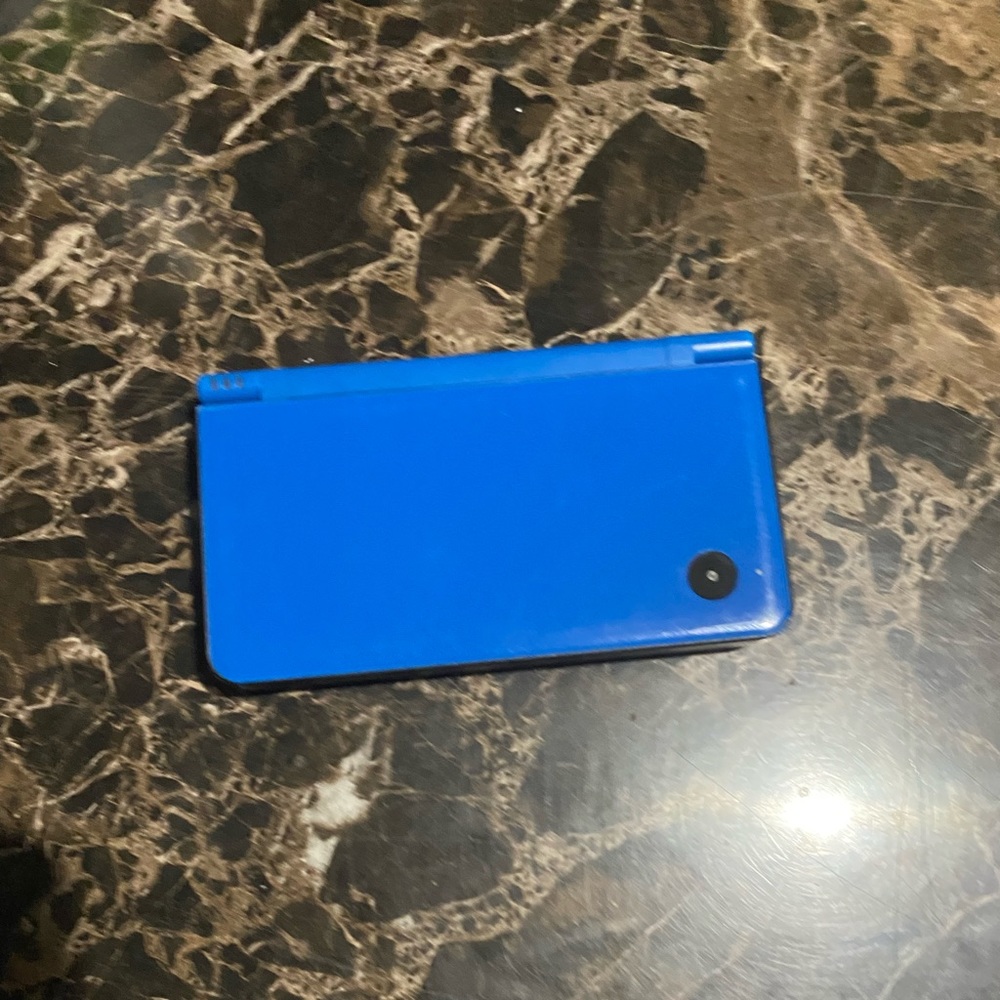 Nintendo DSI XL